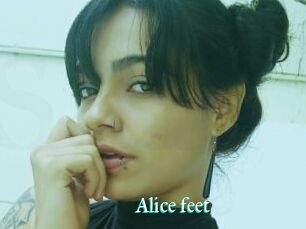 Alice_feet