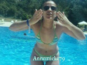 Annemieke79