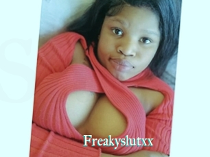 Freakyslutxx