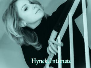 HynekaIntimate
