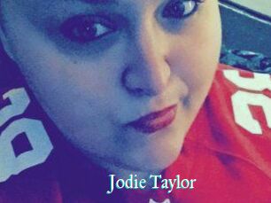Jodie_Taylor