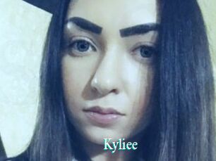 Kyliee_