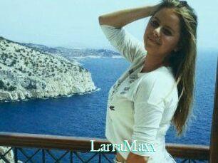 LarraMaxx