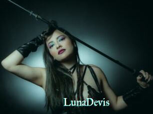 LunaDevis