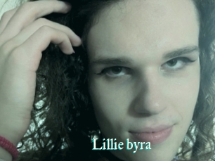Lillie_byra