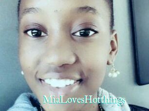 MiaLovesHotthings