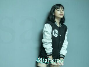 MiaPiercce