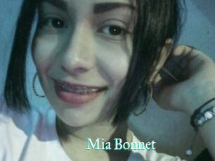 Mia_Bonnet