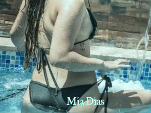 Mia_Dias