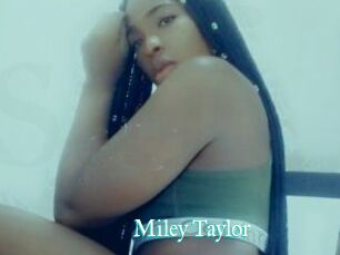 Miley_Taylor