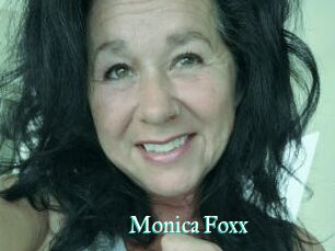 Monica_Foxx