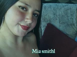 Mia_smithl