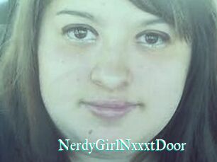 NerdyGirlNxxxtDoor