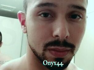 Onyx44