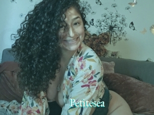 Petitesea