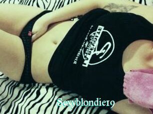 Sexyblondie19