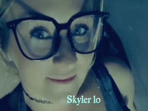 Skyler_lo