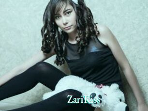 ZariKiss